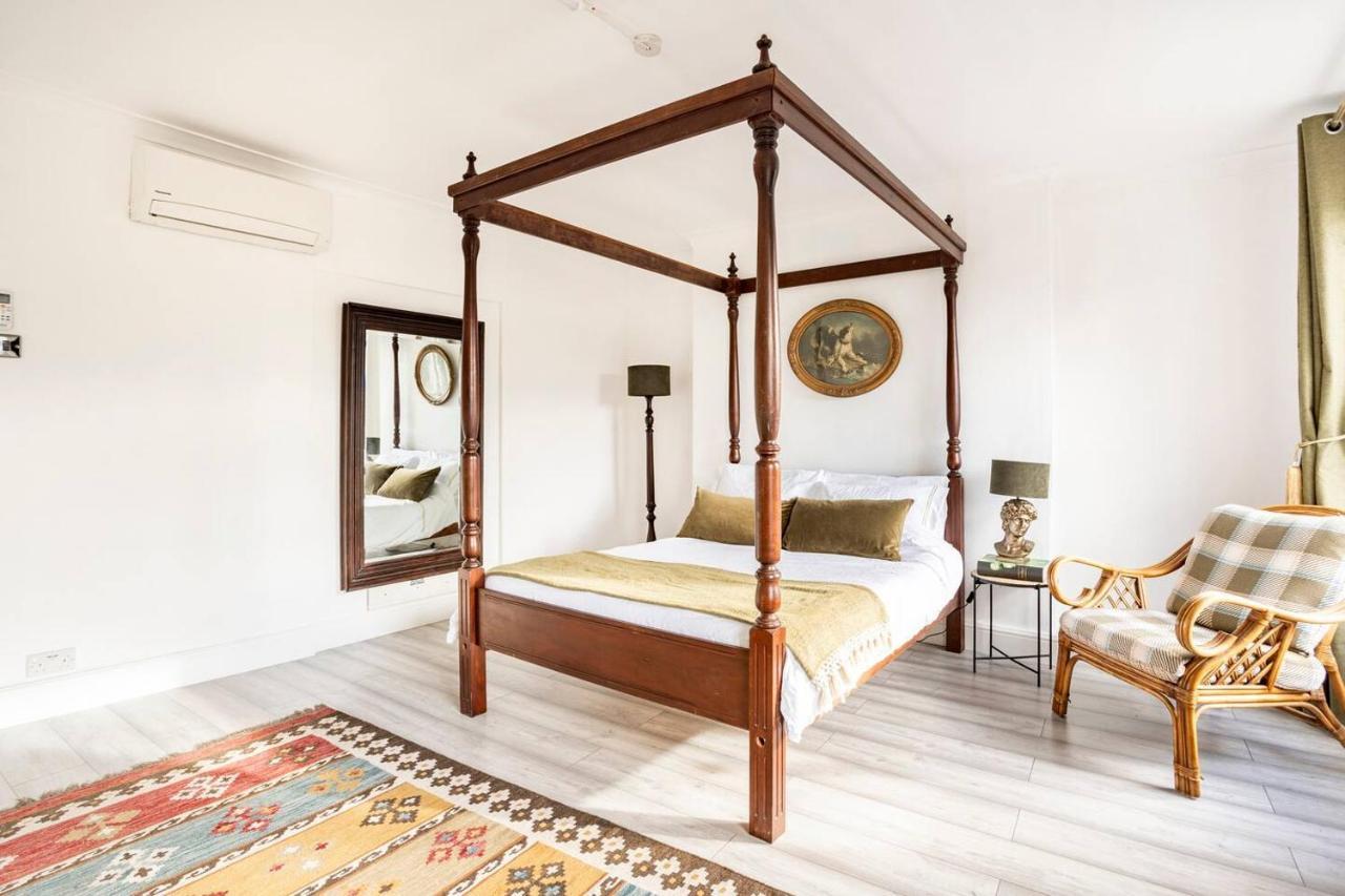 Victorian Style Apartment W/ Four-Poster Bed In Camden Town Londres Exterior foto